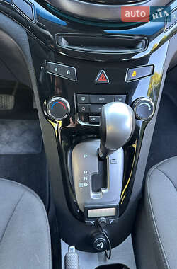 Минивэн Chevrolet Orlando 2011 в 