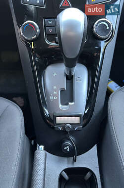 Минивэн Chevrolet Orlando 2011 в 