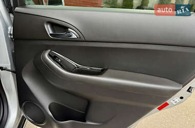 Мінівен Chevrolet Orlando 2013 в 