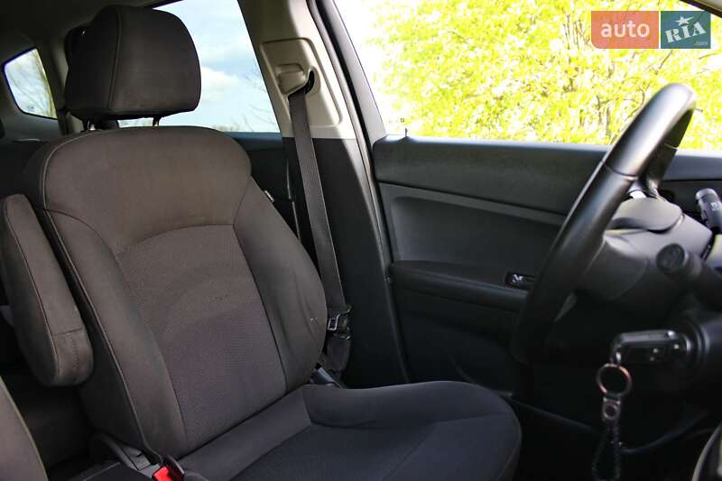 Минивэн Chevrolet Orlando 2012 в Сарнах