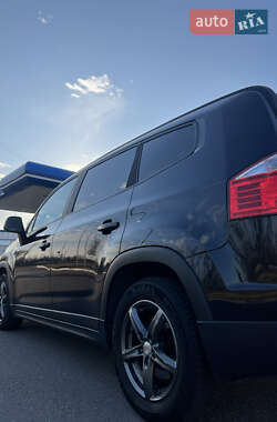 Мінівен Chevrolet Orlando 2011 в 