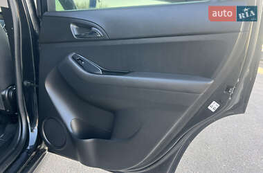 Мінівен Chevrolet Orlando 2011 в 