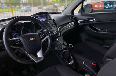 Минивэн Chevrolet Orlando 2013 в 