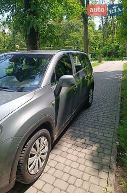 Минивэн Chevrolet Orlando 2010 в Львове