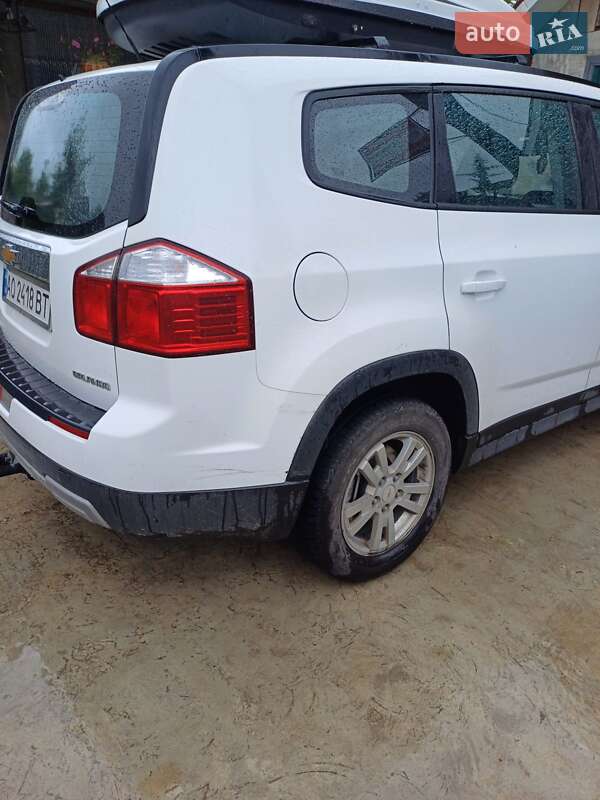Мінівен Chevrolet Orlando 2011 в Тячеві