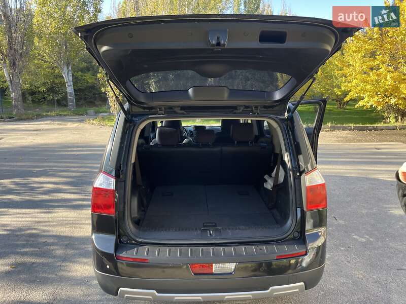 Минивэн Chevrolet Orlando 2011 в Славуте