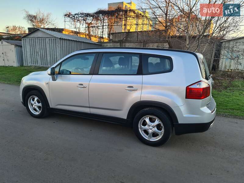 Минивэн Chevrolet Orlando 2012 в Черноморске