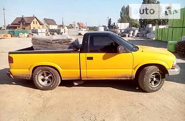 Другие легковые Chevrolet S-10 2001 в Киеве