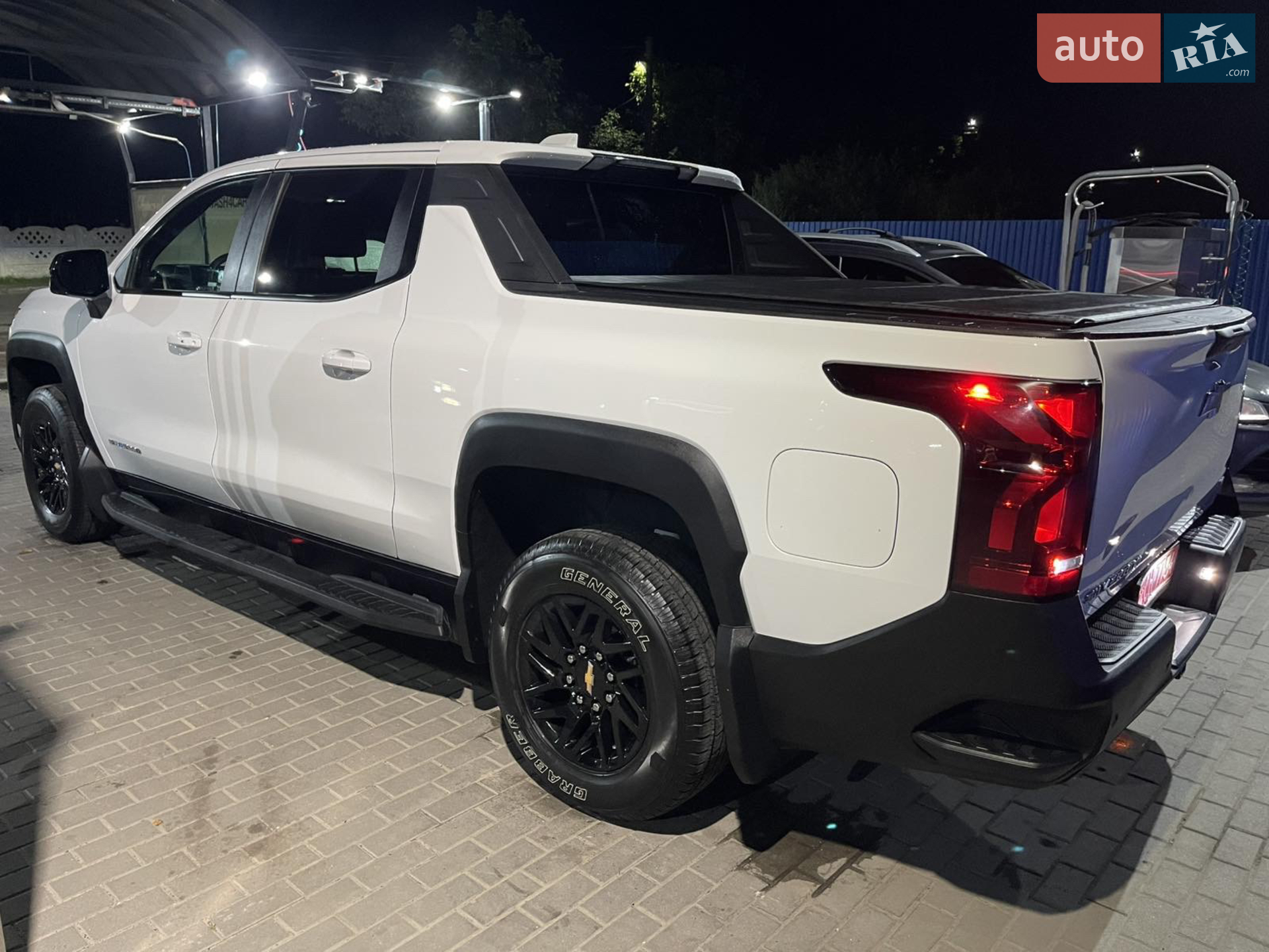 2024 Chevrolet Silverado - мініатюра 3