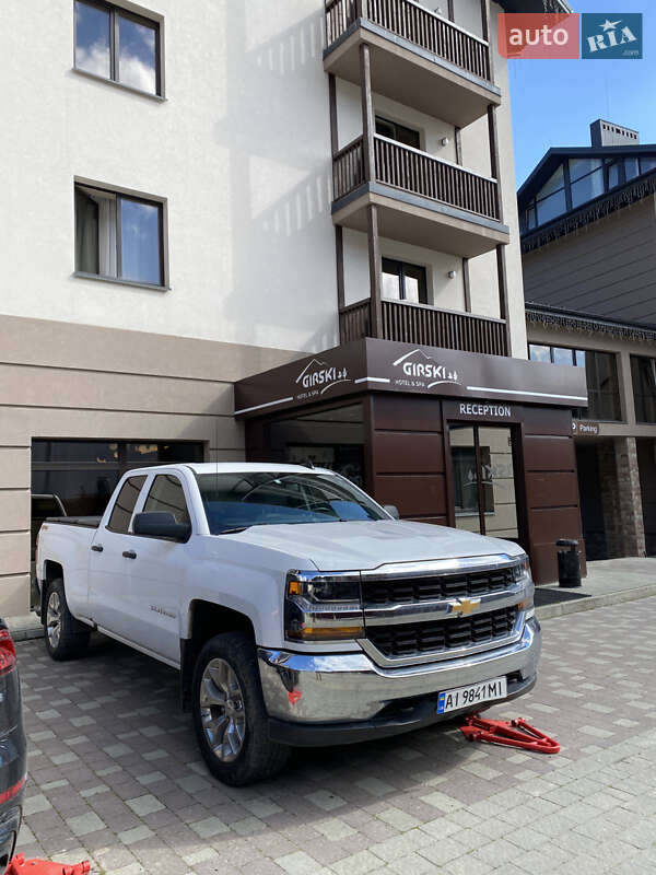 Пікап Chevrolet Silverado 2017 в Яготині