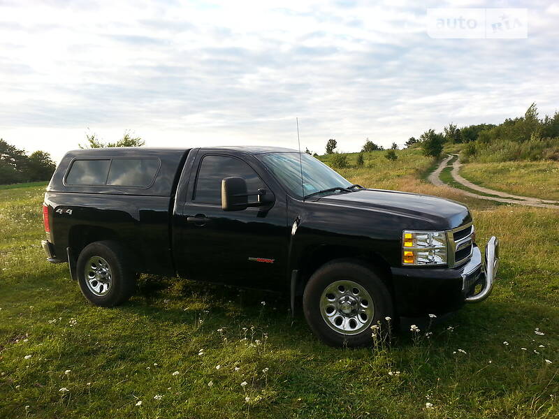 Пикап Chevrolet Silverado 2011 в 