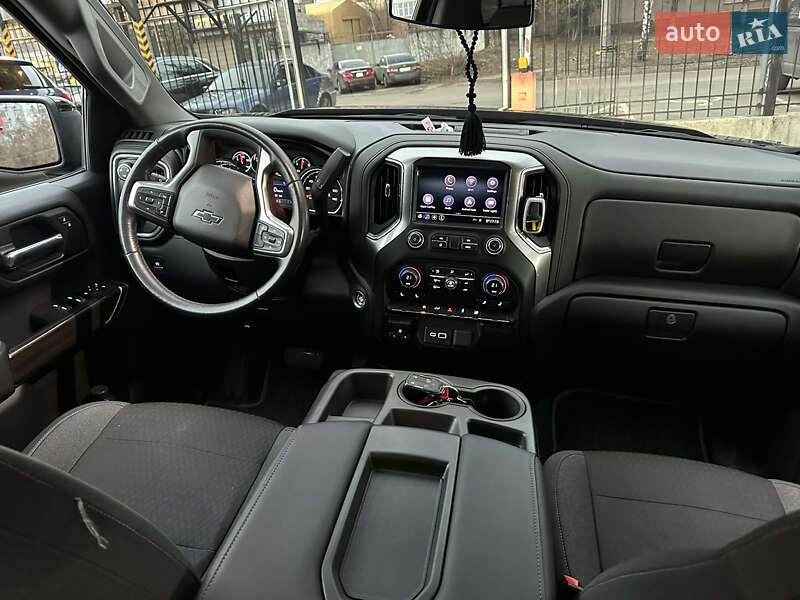 Пікап Chevrolet Silverado 2018 в Києві