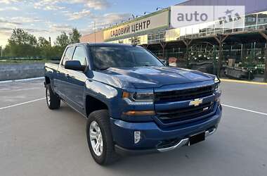 Пікап Chevrolet Silverado 2017 в Сумах