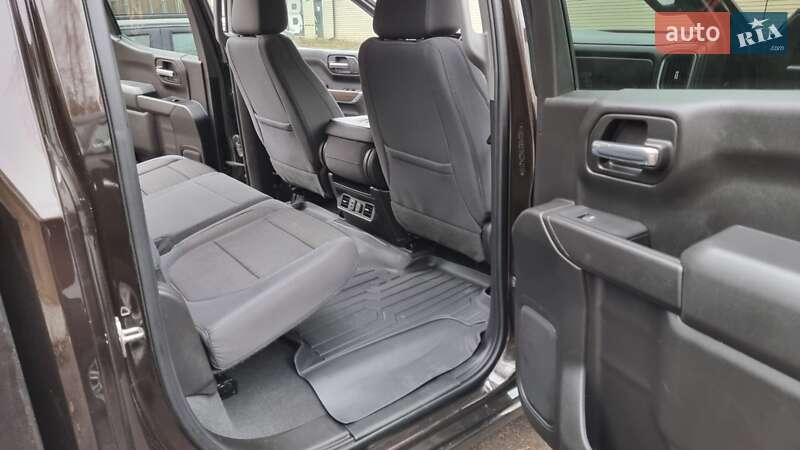 Пикап Chevrolet Silverado 2019 в Конотопе