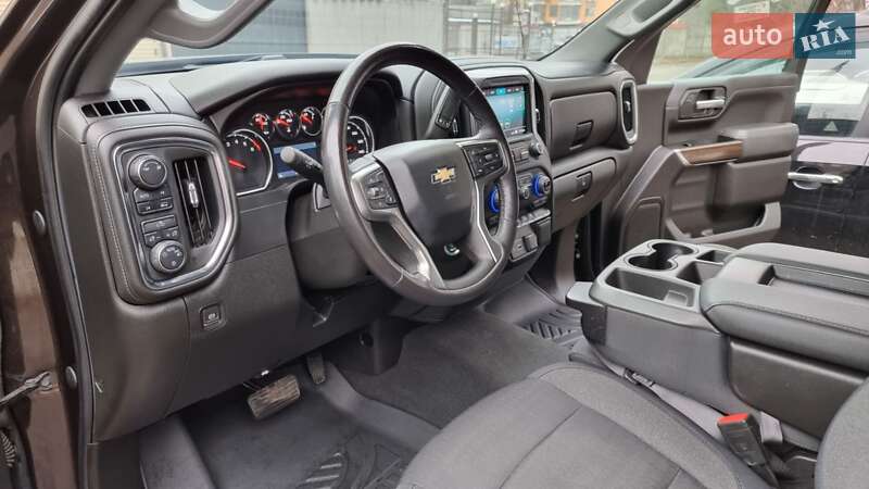 Пикап Chevrolet Silverado 2019 в Конотопе