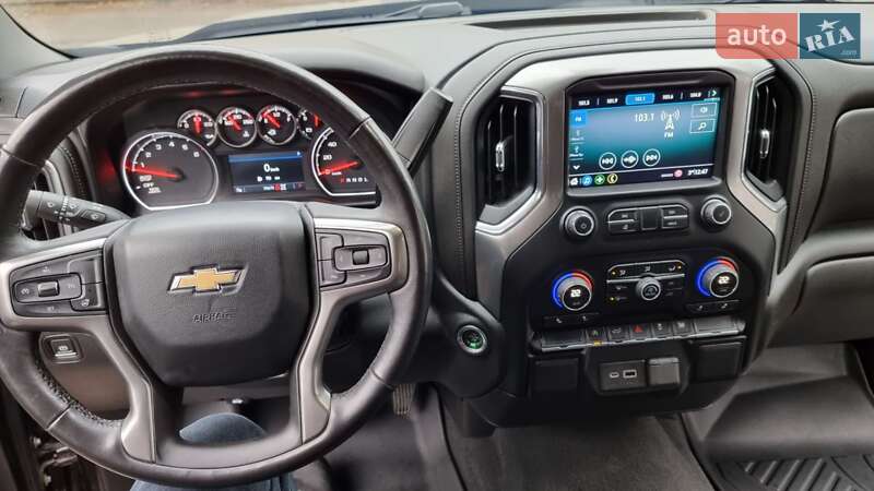 Пикап Chevrolet Silverado 2019 в Конотопе