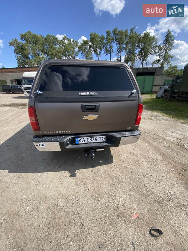 Пикап Chevrolet Silverado 2008 в Харькове
