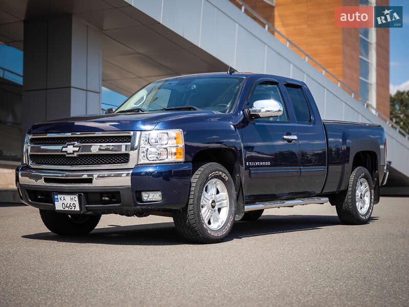 Другие грузовики Chevrolet Silverado 2009 в 