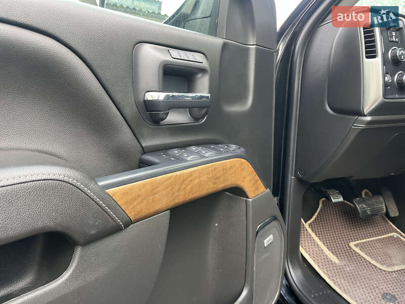 Пікап Chevrolet Silverado 2018 в Білій Церкві фото 11 Пікап Chevrolet Silverado 2018 в Білій Церкві