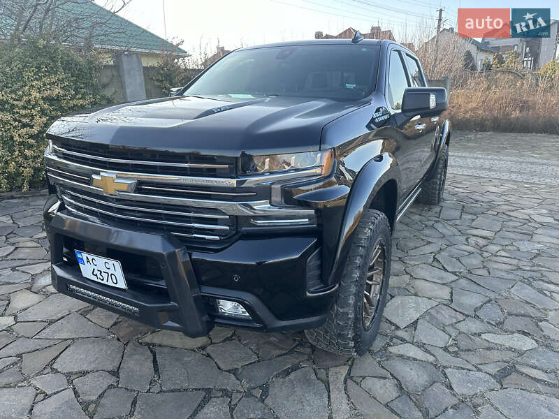 Пикап Chevrolet Silverado 2019 в Луцке