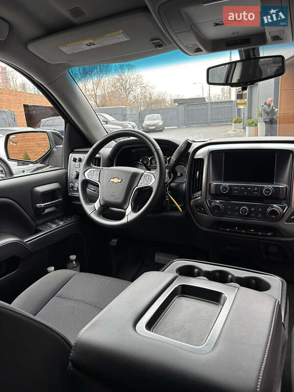 Пикап Chevrolet Silverado 2018 в Киеве фото 21 Пикап Chevrolet Silverado 2018 в Киеве