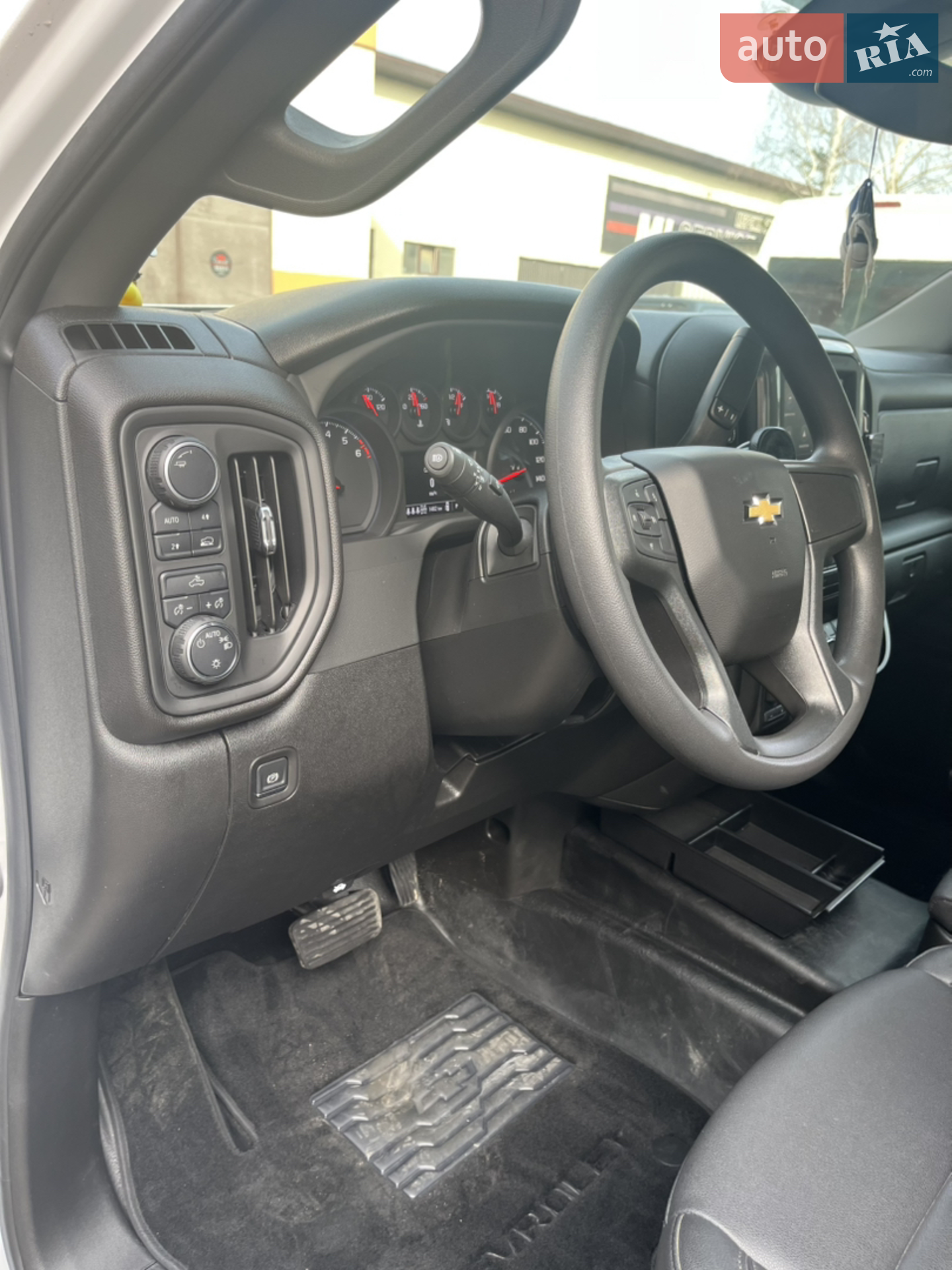 2025 Chevrolet Silverado - мініатюра 20