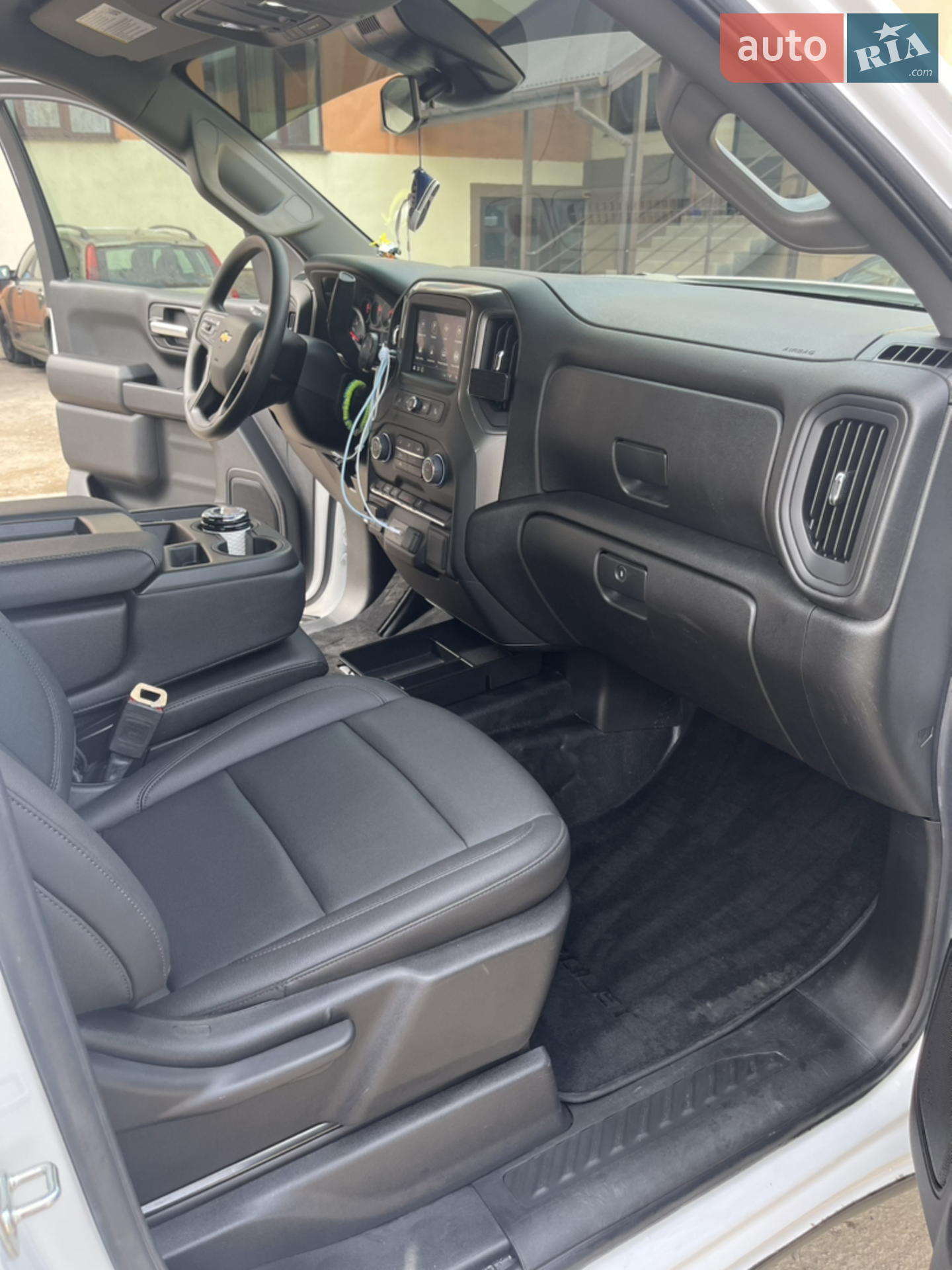 2025 Chevrolet Silverado - мініатюра 26