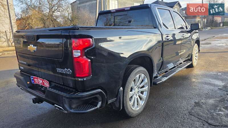 Пикап Chevrolet Silverado 2021 в Ходорове