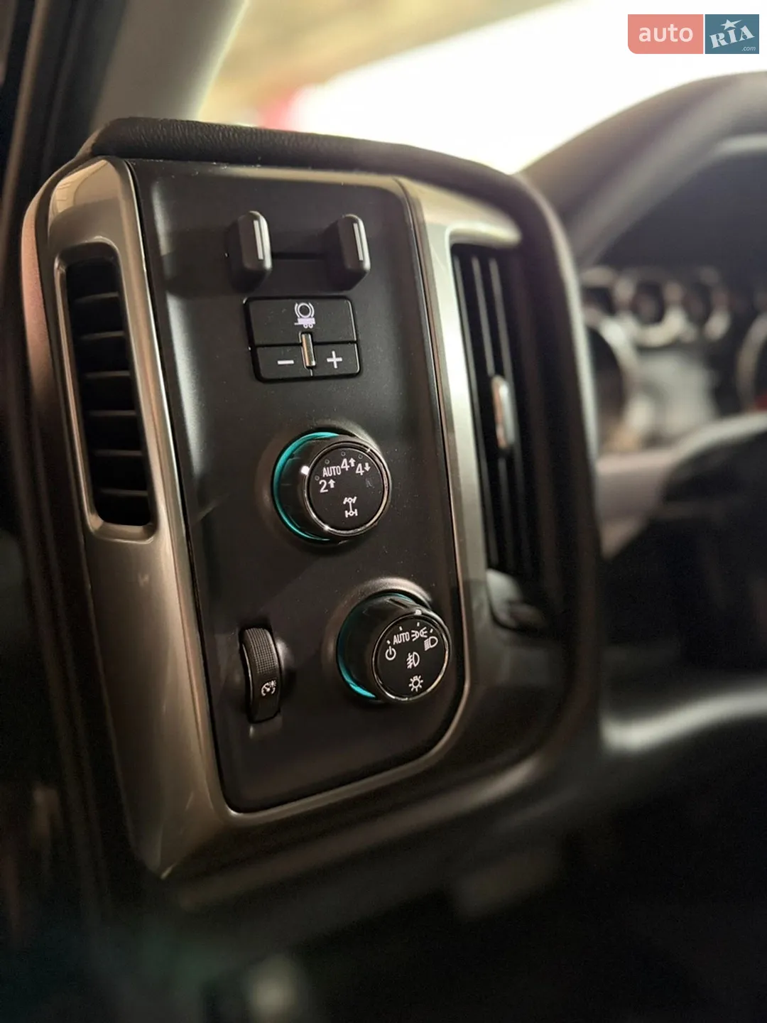 2018 Chevrolet Silverado - мініатюра 37