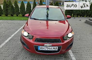 Седан Chevrolet Sonic 2014 в Киеве