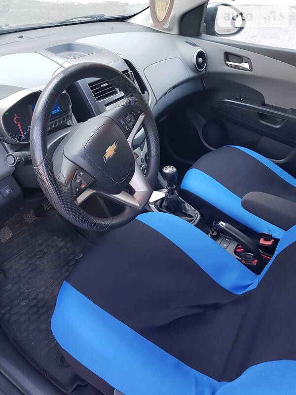 Хетчбек Chevrolet Sonic 2013 в Кропивницькому фото 5 Хетчбек Chevrolet Sonic 2013 в Кропивницькому