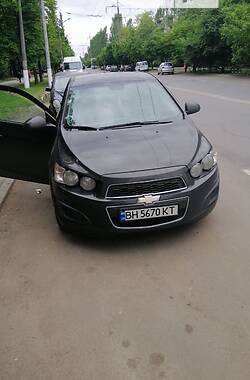 Седан Chevrolet Sonic 2013 в Запоріжжі