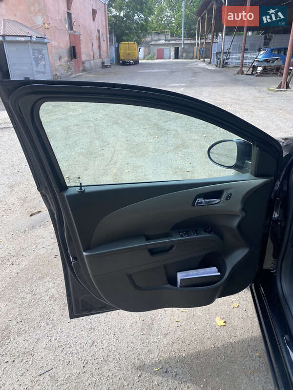 Седан Chevrolet Sonic 2016 в Одессе фото 11 Седан Chevrolet Sonic 2016 в Одессе