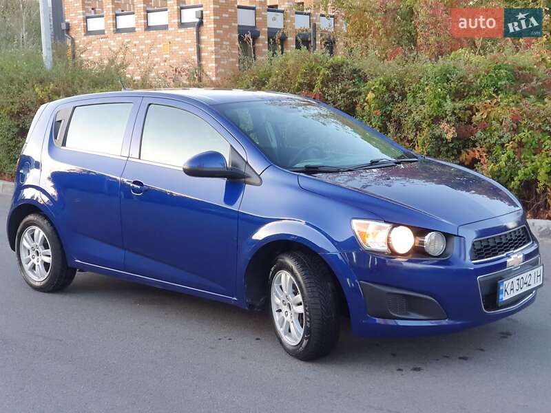 Хэтчбек Chevrolet Sonic 2013 в Днепре фото 2 Хэтчбек Chevrolet Sonic 2013 в Днепре