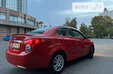 Седан Chevrolet Sonic 2013 в Одесі