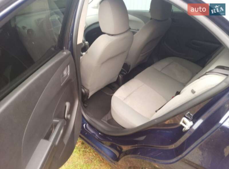 Седан Chevrolet Sonic 2015 в Києві фото 10 Седан Chevrolet Sonic 2015 в Києві