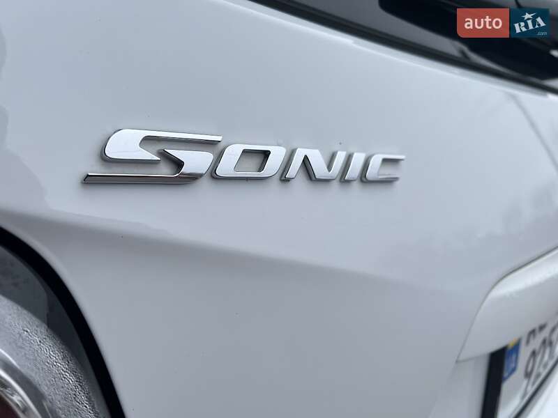 Хэтчбек Chevrolet Sonic 2017 в Днепре