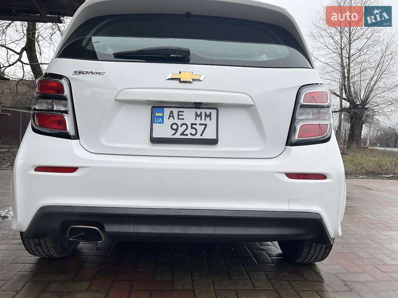 Хэтчбек Chevrolet Sonic 2017 в Днепре