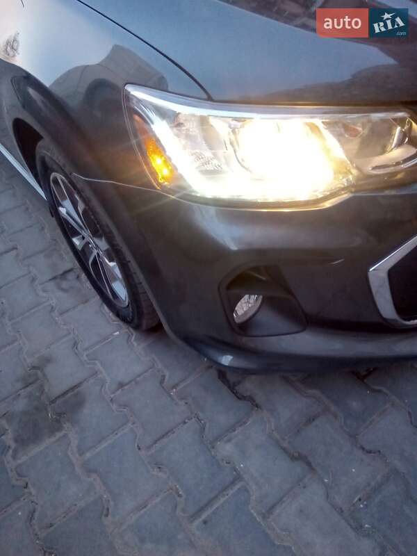Седан Chevrolet Sonic 2016 в Кривом Роге