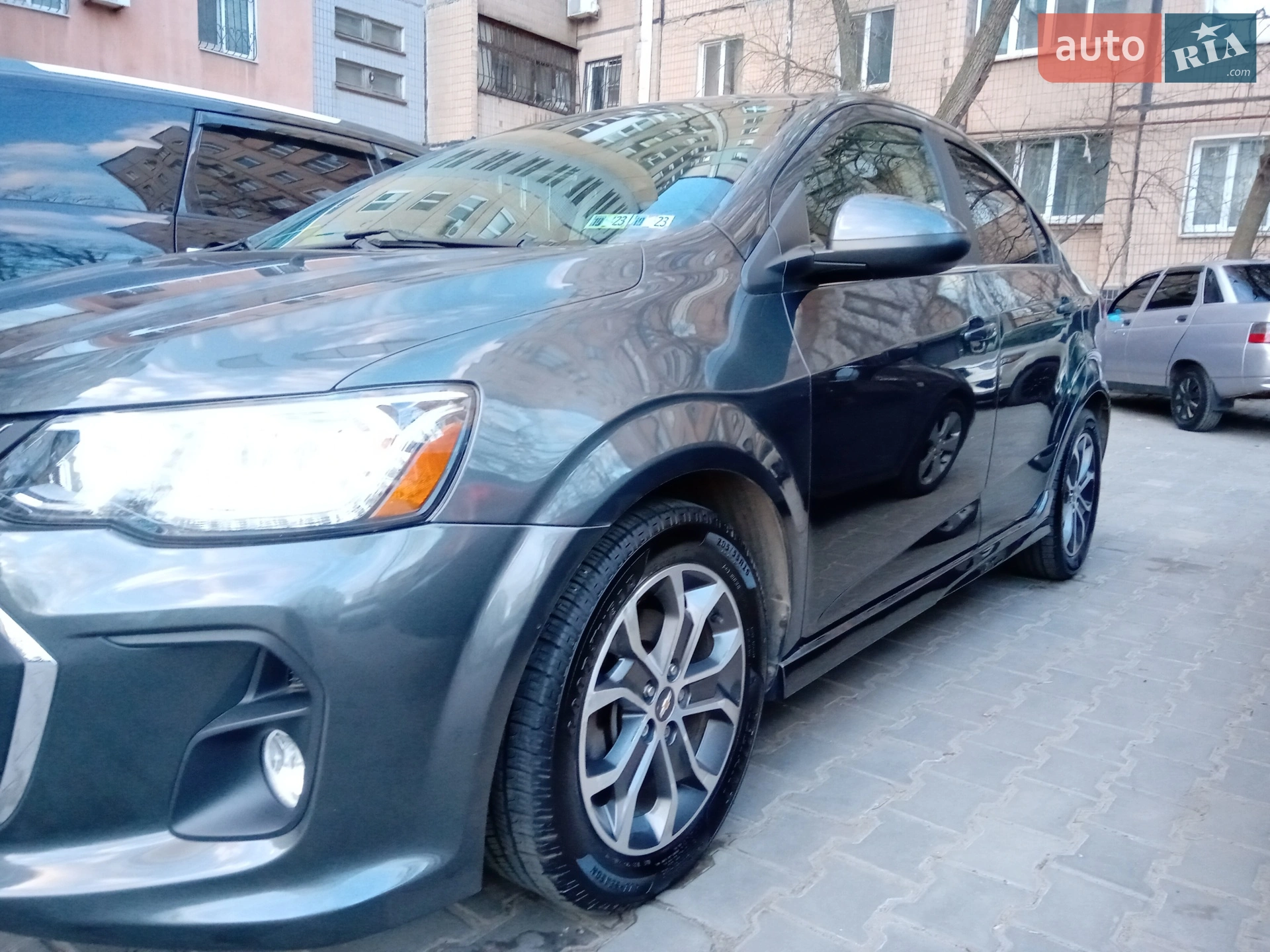 2016 Chevrolet Sonic - мініатюра 16