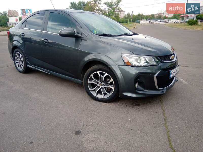 Седан Chevrolet Sonic 2016 в Кривом Роге