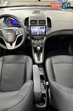 Седан Chevrolet Sonic 2012 в Львові