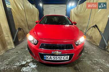 Седан Chevrolet Sonic 2014 в Києві