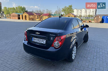 Седан Chevrolet Sonic 2014 в 
