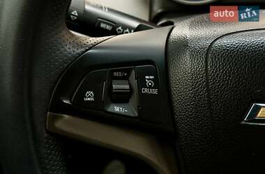 Седан Chevrolet Sonic 2012 в 