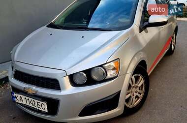Седан Chevrolet Sonic 2012 в Києві
