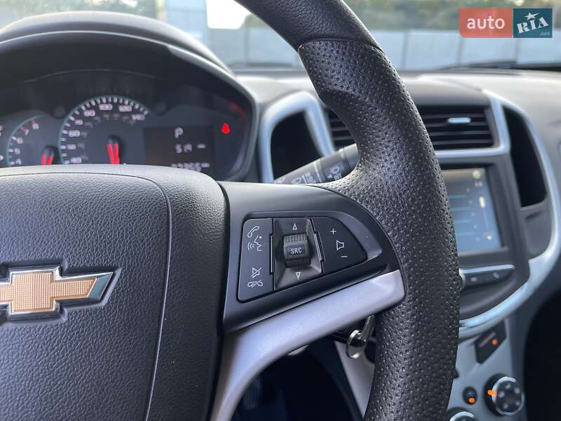 Седан Chevrolet Sonic 2017 в Киеве