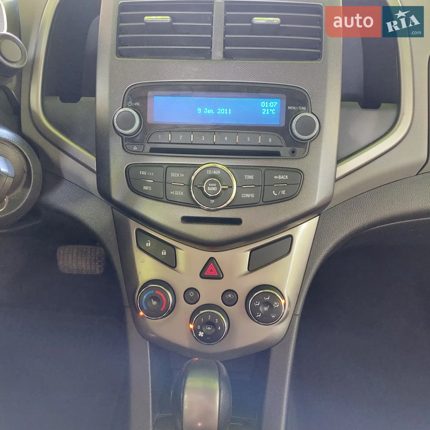 2012 Chevrolet Sonic - мініатюра 3