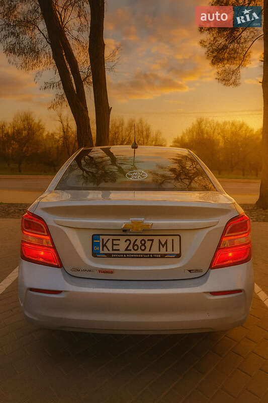Седан Chevrolet Sonic 2016 в Дніпрі