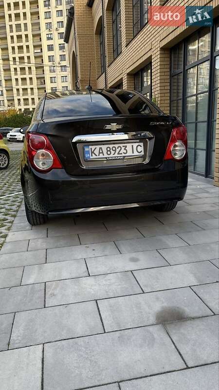 Седан Chevrolet Sonic 2016 в Києві